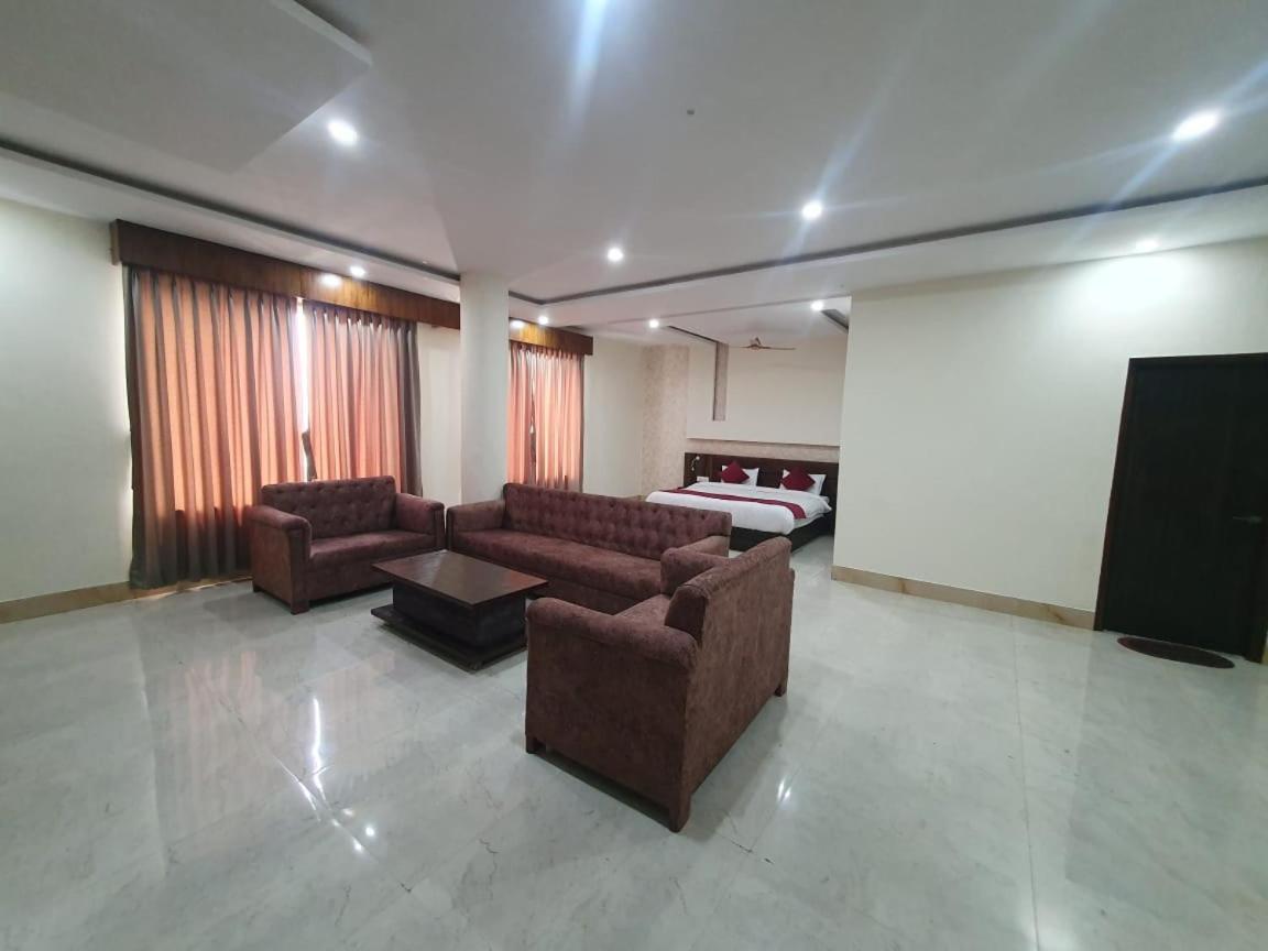 Akash Hotel Managed By Jk Hotels & Resorts Kathua Dış mekan fotoğraf